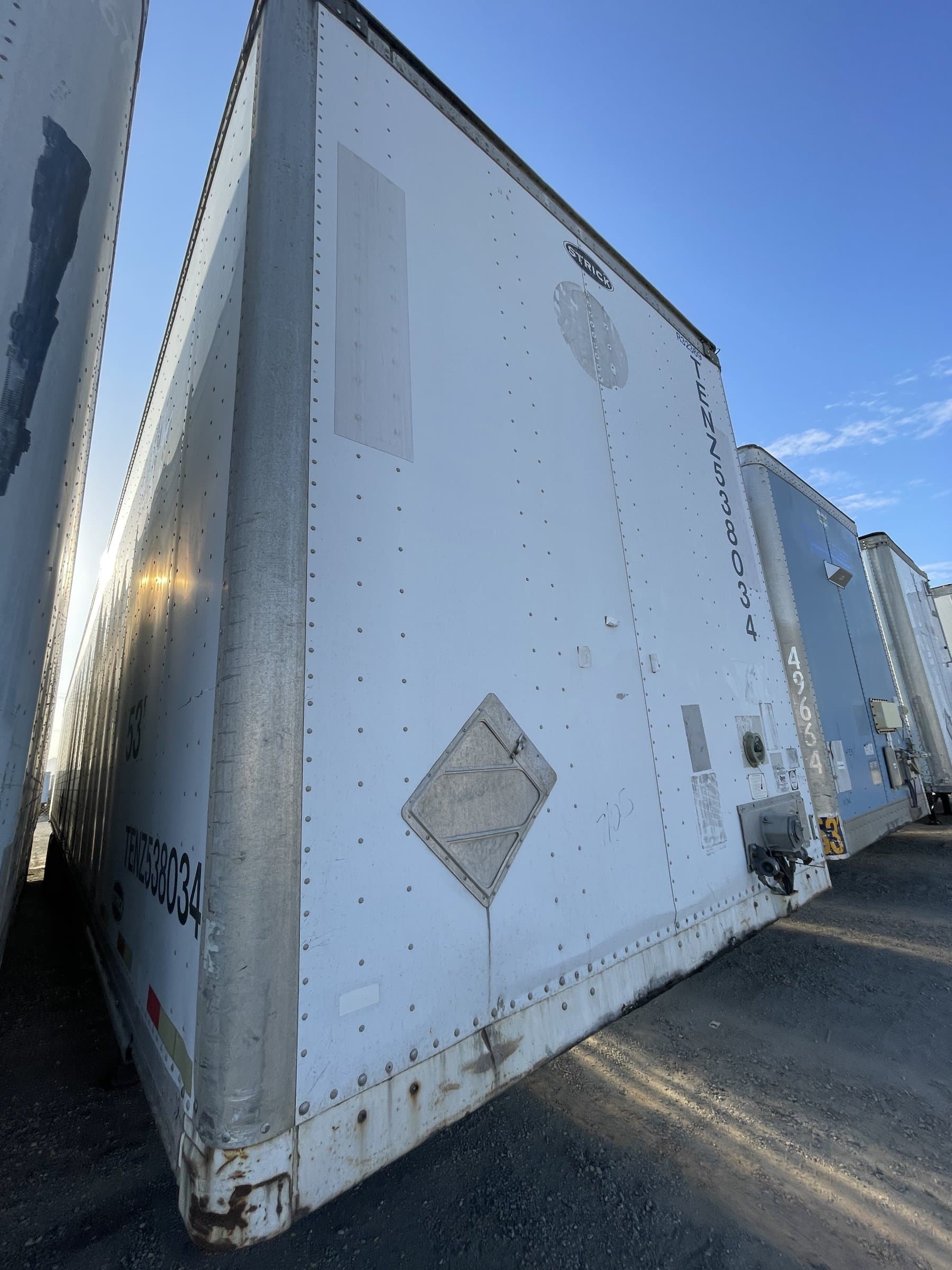 2008 Strick Swing Air Dry Van